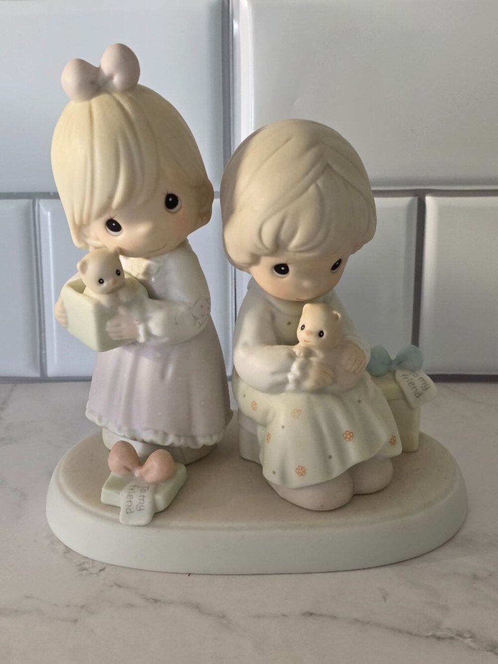 Precious Moments "To a Very Special Sister" 1993